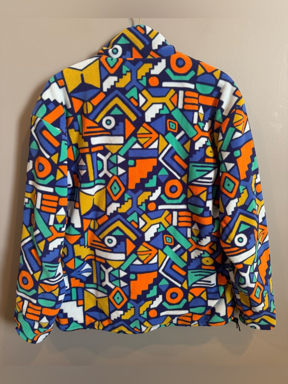 Chubbies Reversible Pullover Medium - Picture 2 of 7